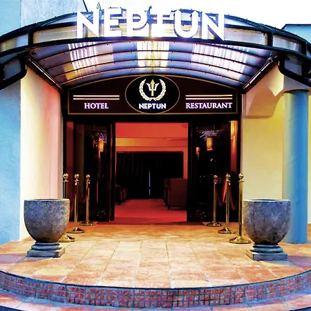 Neptun *